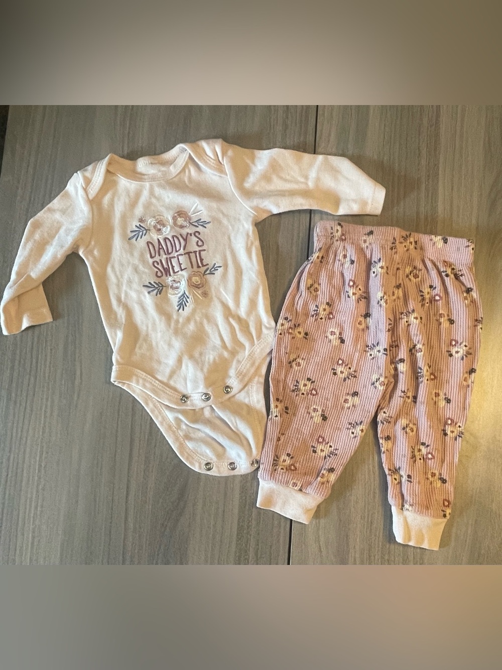 Chick Pea Baby Girl Outfit Set 0-3 Months Daddy’s Sweetie Bodysuit & Pants